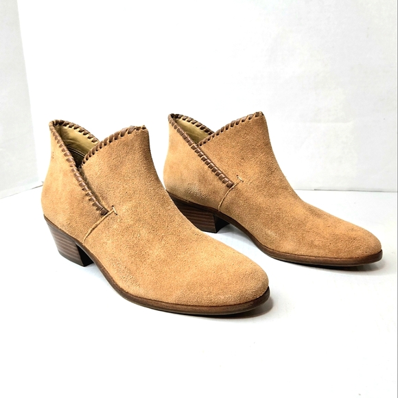 Jack Rogers Sadie suede bootie. Light brown/camel color. Size 8.5 - Picture 1 of 16